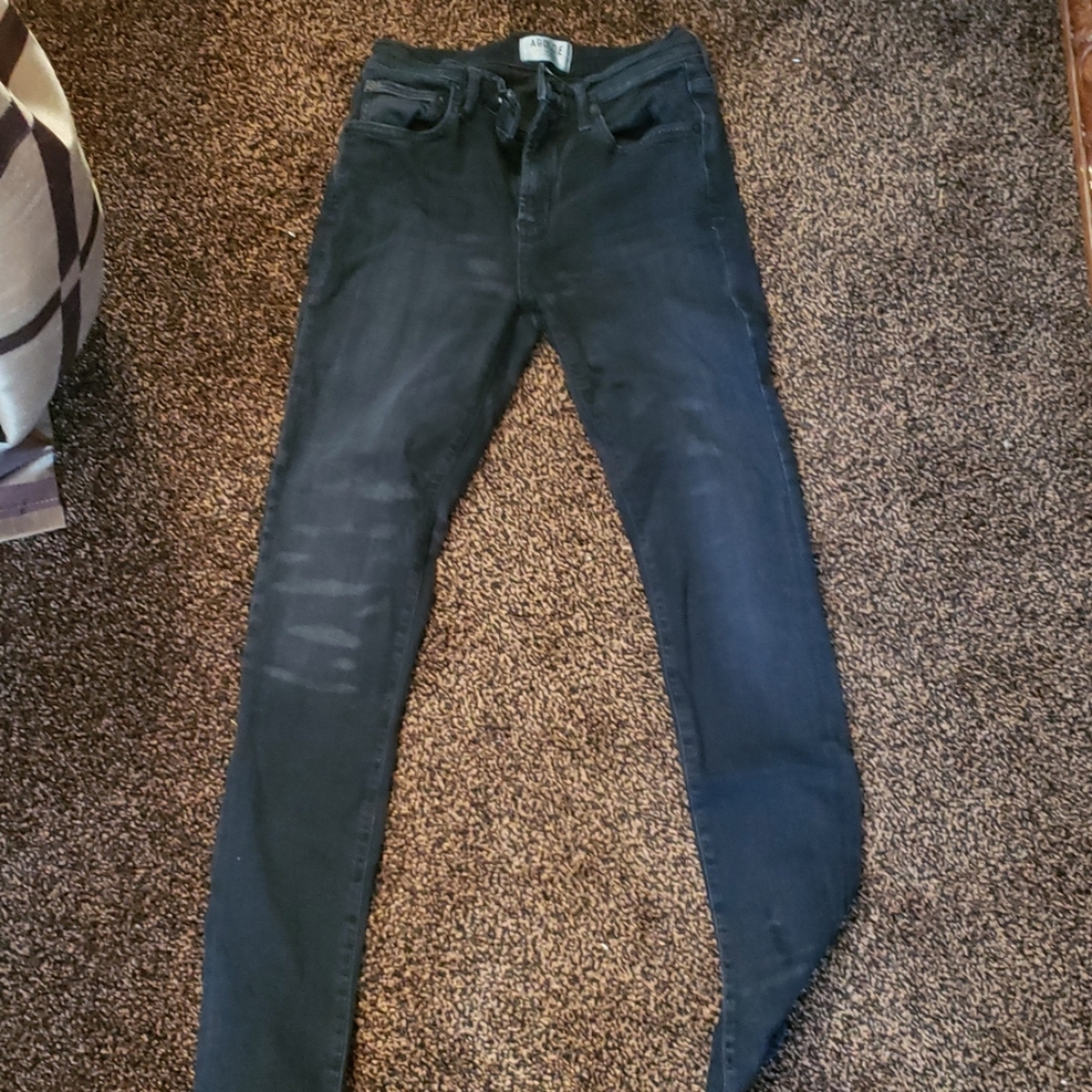 Jean's but almost a jegging